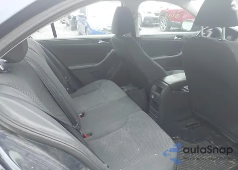 2014 Volkswagen Jetta Tdi z USA, uszkodzony, nr VIN 3VWLL7AJ4EM281323